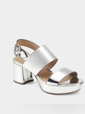 NWT Aerosoles Camera platform Sandals in metallic silver size 9